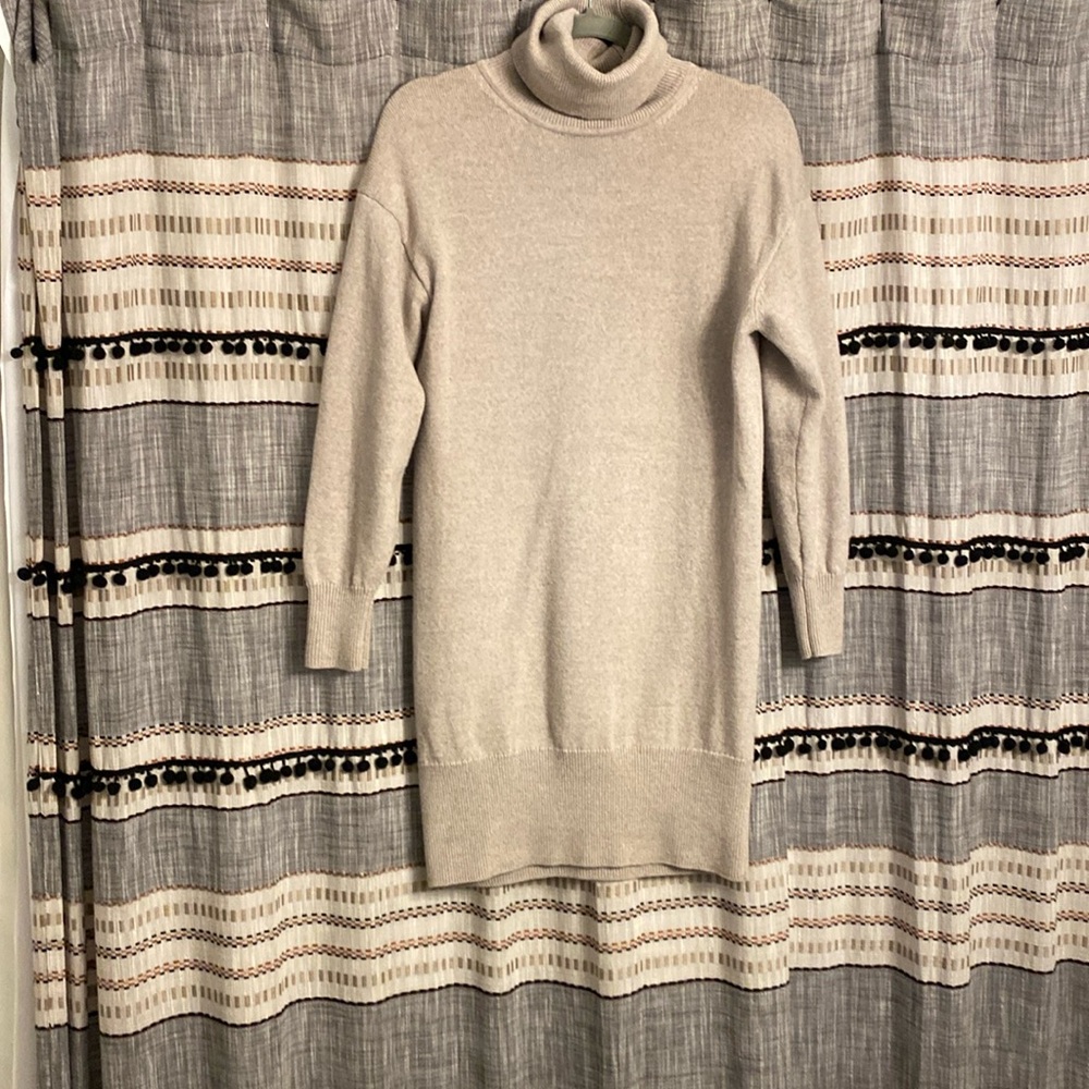 Grey aritzia Wilfred sweater dress